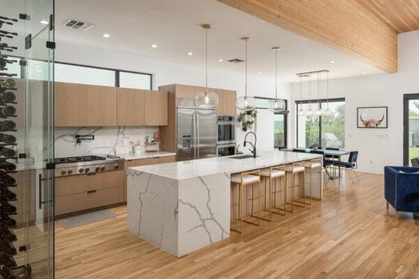 High-Gloss Ivory Cabinets with Simple, Refined Lines