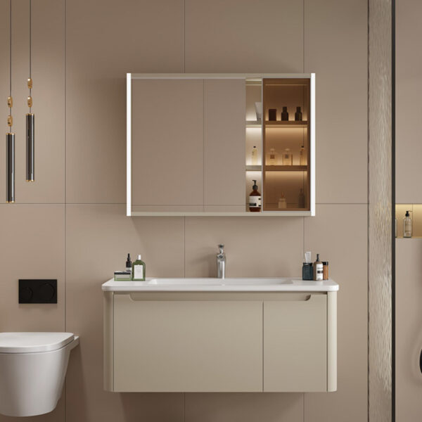 Streamlined Minimalist Bathroom Vanity with Natural Accents